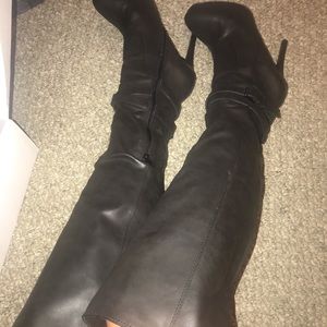 Thigh high 5” Aldo boots